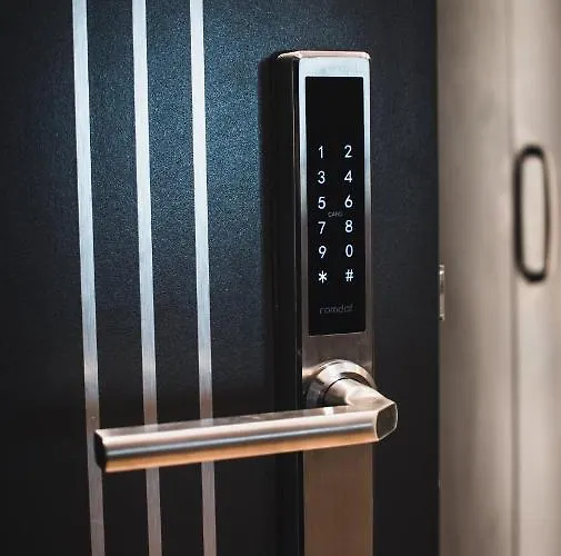 Ma Housing West Tower - 14th, 13th, 12th, 9th Floor Lägenhet